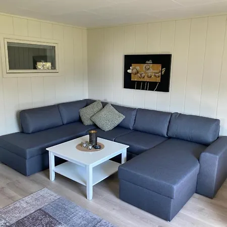 Nossveien 271, 8488 Andoy Noss